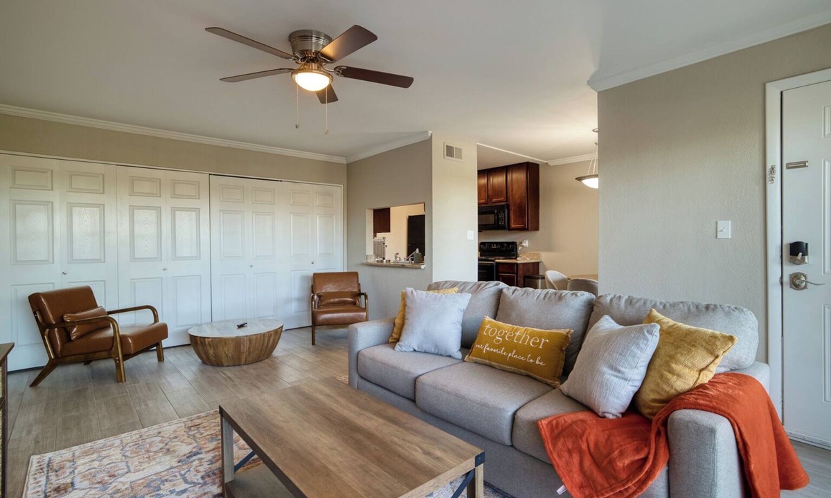Scottsdale Estates Five Condo | Arizona Sunsets, Golf Property, Old Town Scottsdale