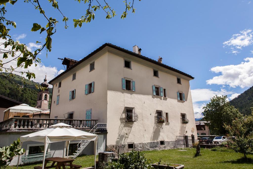 Pellizzano Bed & Breakfast | B&B Cà dei Baroni