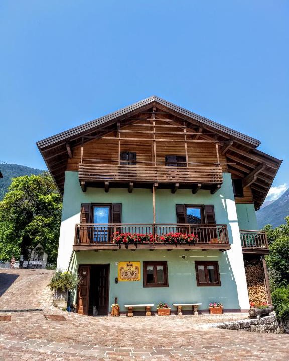 Carzano Bed & Breakfast | B&B Le Fontane Fam. Degan