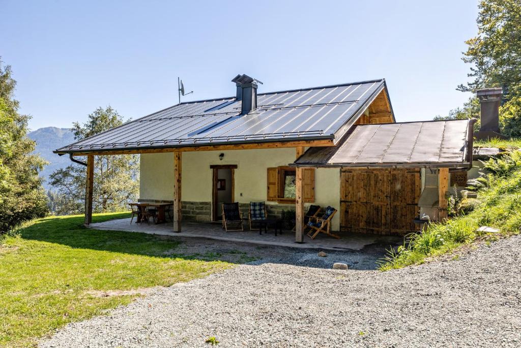 Porte di Rendena Ski Chalet | Baita Cisina