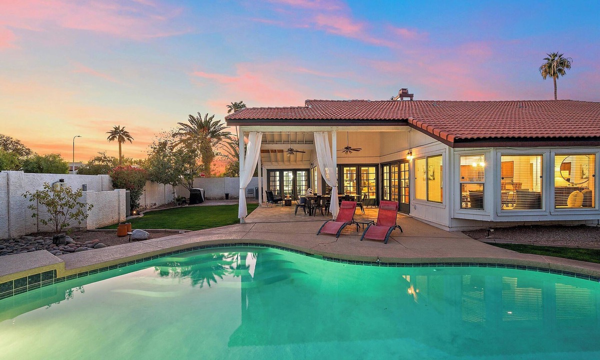 Tempe House | Be the lucky few! Stay fresh, relax, celebrate your special occasions @Coco-Ari!