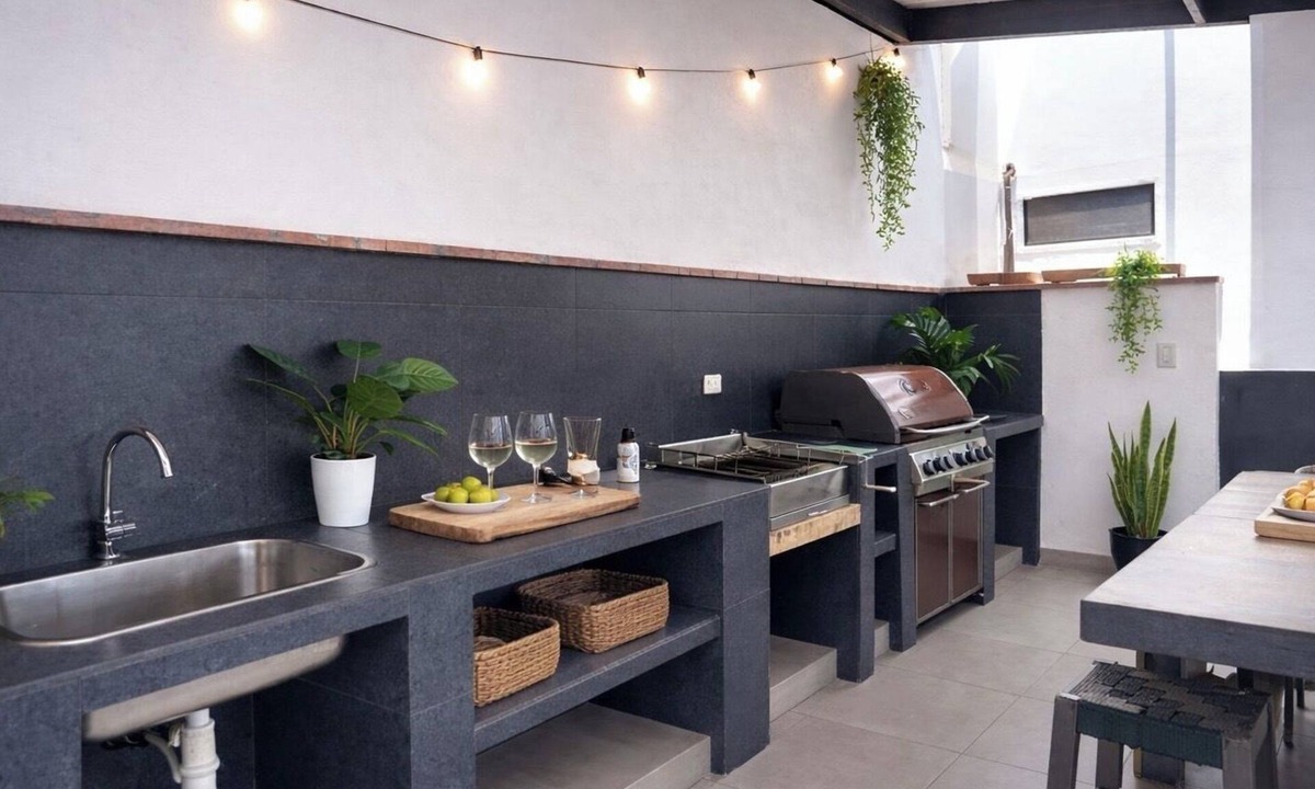 Punta Hermosa House | Beach house in nice neighborhood very close to the boulevard and beach, great BBQ area,
