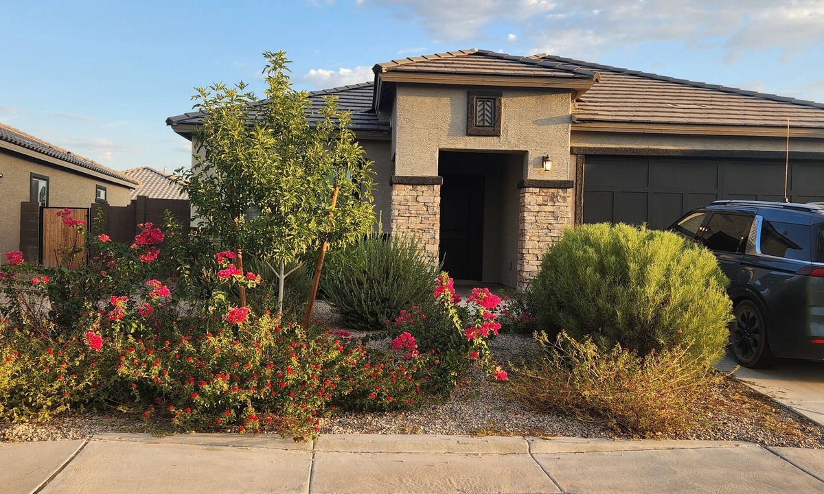 Maricopa House | Beautiful and Comfy 4-bedroom house with AC in Maricopa