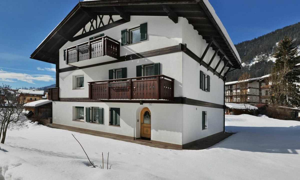 San Giovanni di Fassa Apartment | Beautiful apartment for 4 people with WIFI, TV, terrace and parking