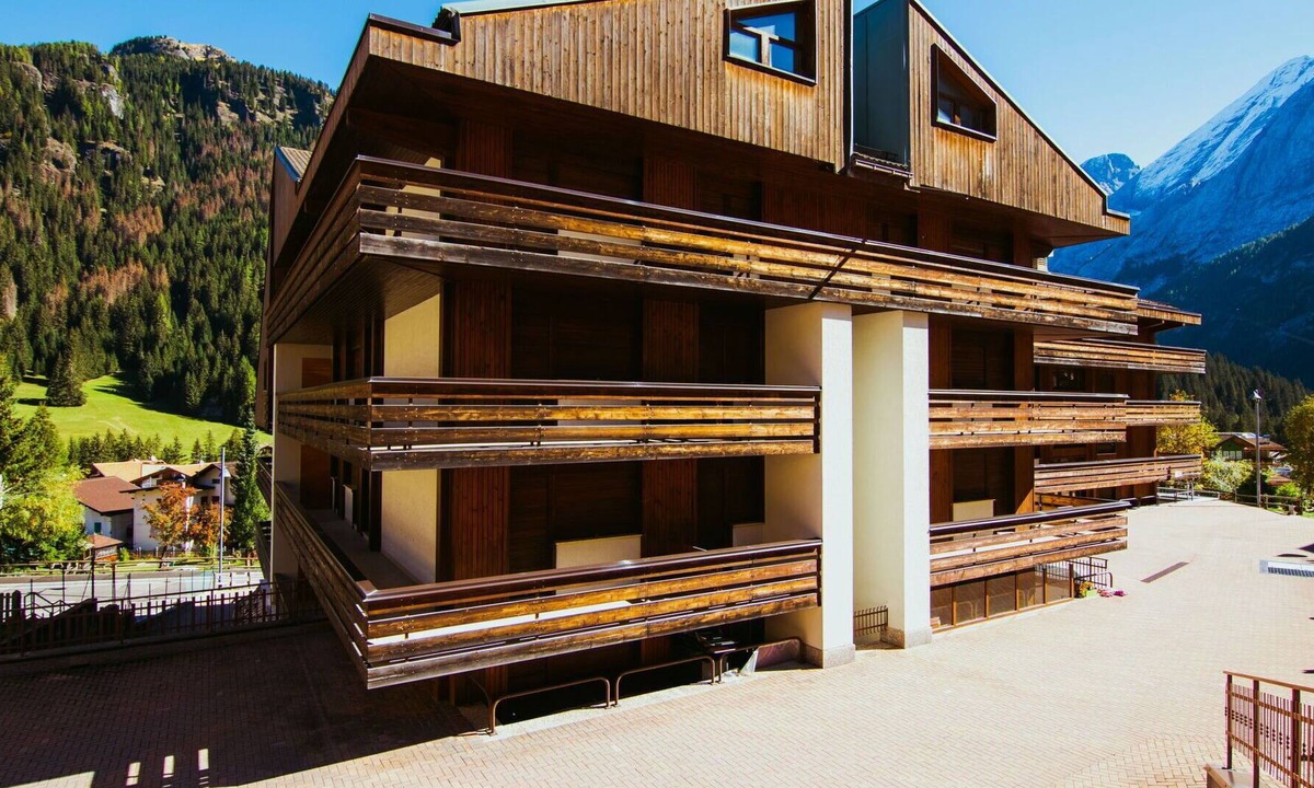 Alba Apartment | Beautiful apartment for 5 people with WIFI, hot tub, TV and parking