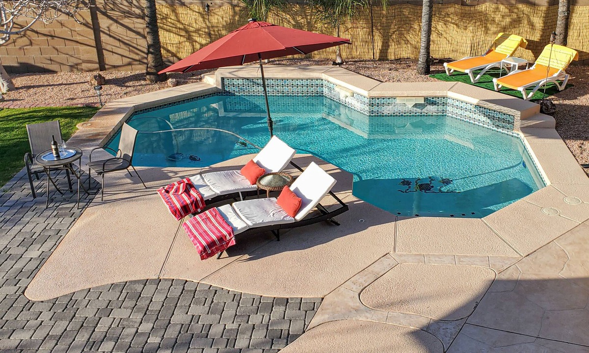 East Mesa House | Beautiful home with private pool, W/D, central AC & great locale - dog-friendly
