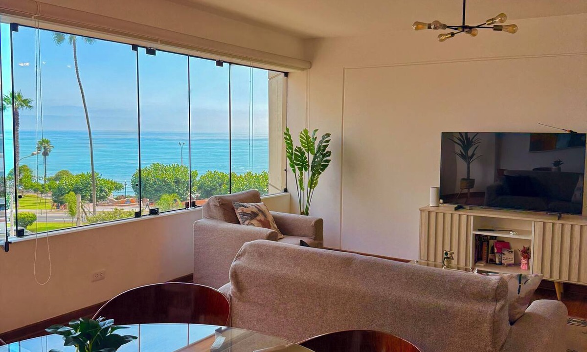 Miraflores Apartment | Beautiful ocean view! Spacious and elegant apartment, ideal for families