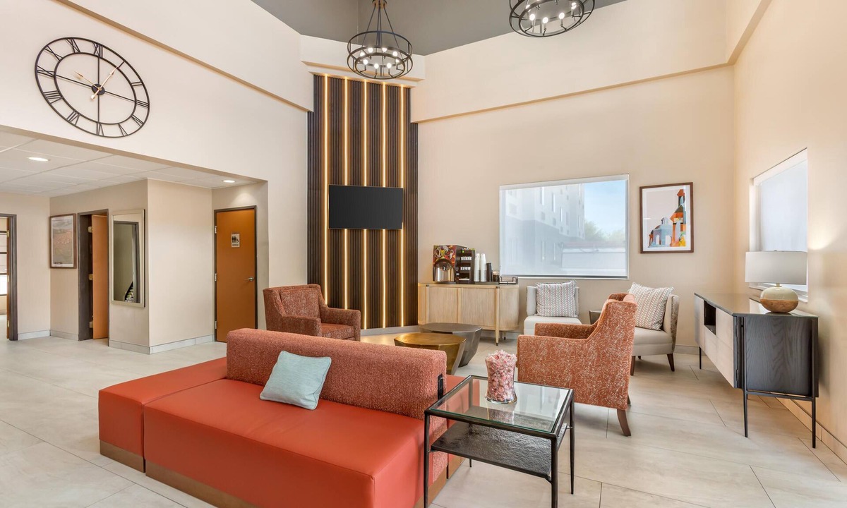 Cortaro Hotel | Best Western Gold Poppy Inn