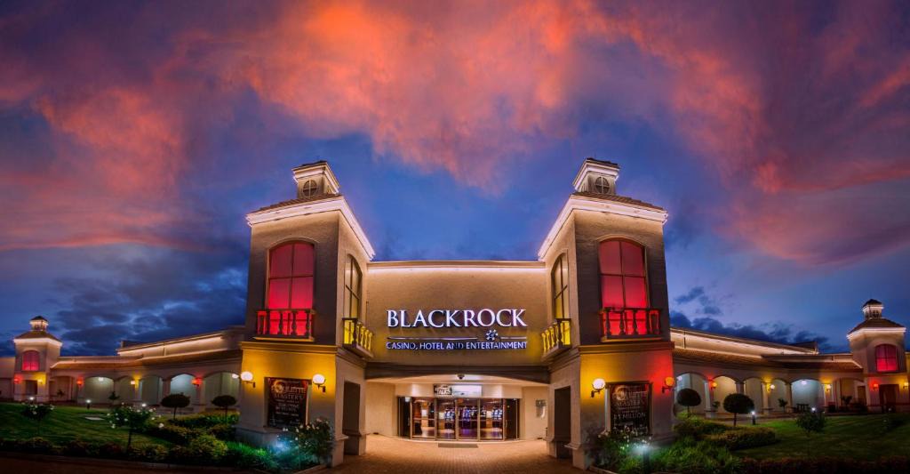 Newcastle Hotel | Blackrock Hotel
