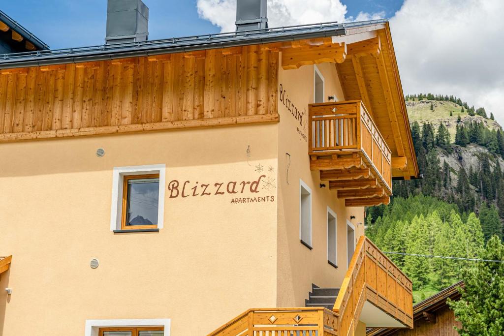 Arabba Apartment | Blizzard apartments Yuri