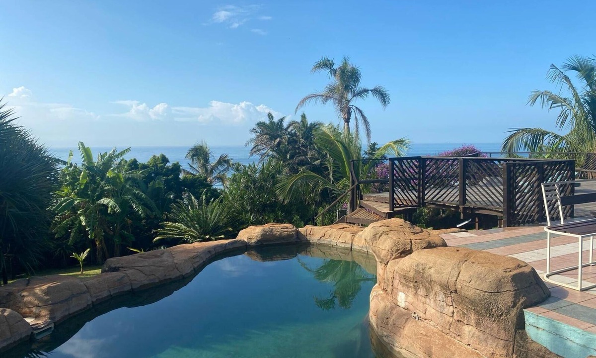 Warner Beach Bed & Breakfast | Blue Sky Mining BnB