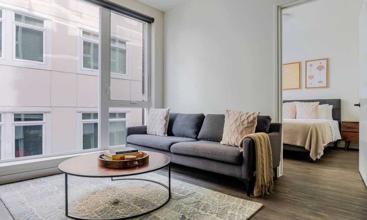 Northwest Bellevue Apartment | Blueground | Northwest Bellevue, view, nr Bellevue Park