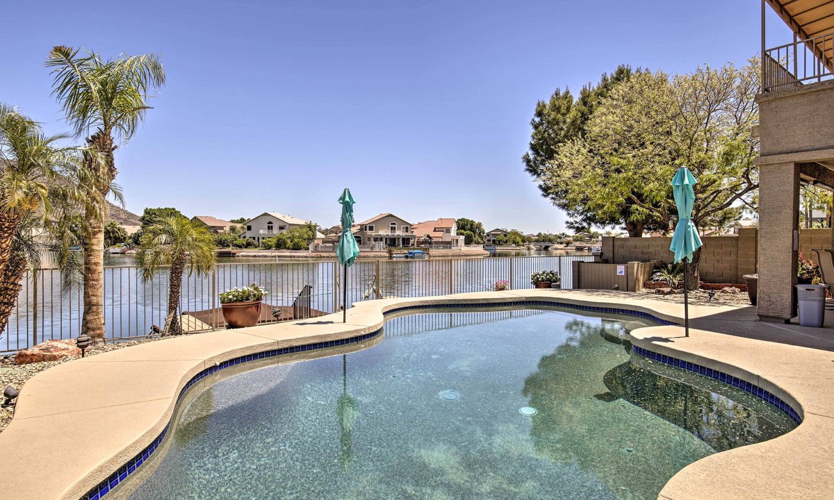 Mohawk HOA House | Boat Dock, Game Room! Lakefront Glendale Getaway