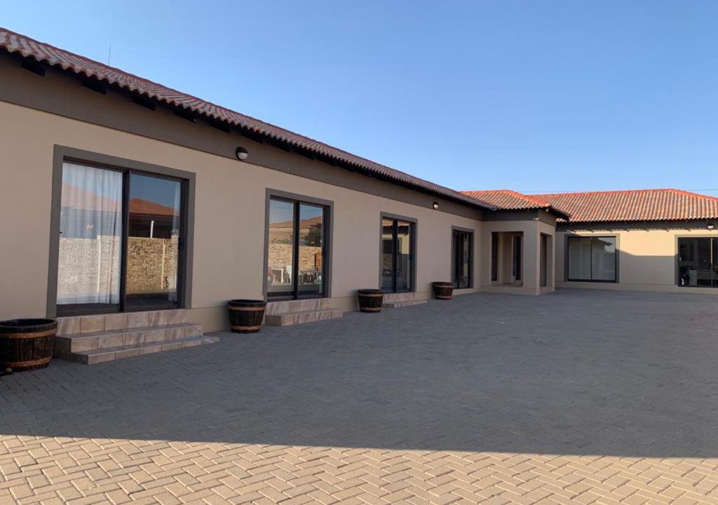 Kimberley House | Bread & Barrel Eureka Kimberley