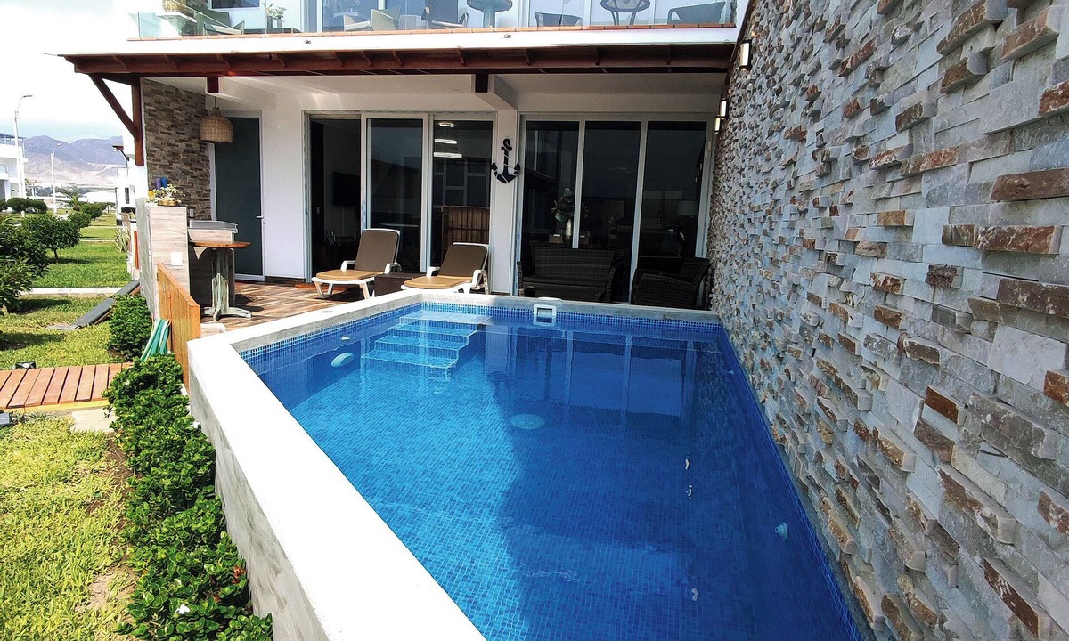 Villa El Salvador Apartment | BUJAMA BEACH APARTMENT -MORAVIA II, BETWEEN MALA AND BOULEVARD DE ASIA