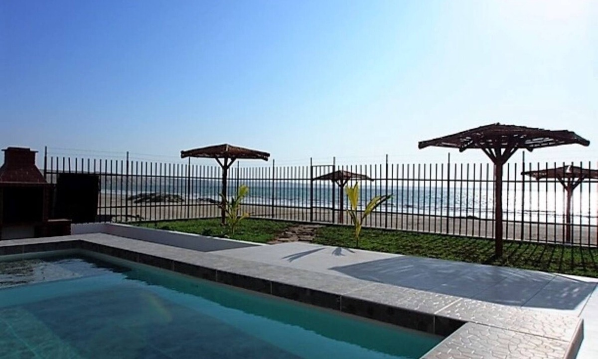 Paita Province House | Casa #5 Condominio en Colan,1ra fila c/Piscina, Parrilla, TV, Wifi, Hamaca