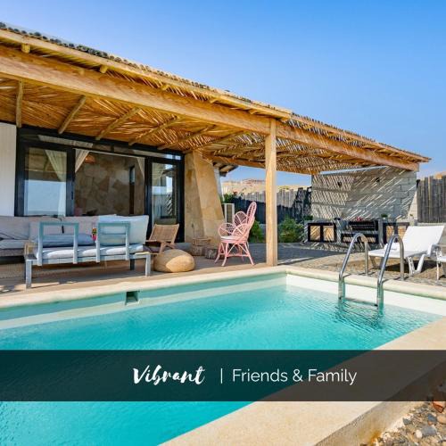 Mancora House | Casa Arte by Vibrant