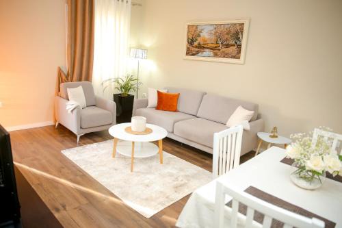 Shkoder Apartment | Casa di Besarb