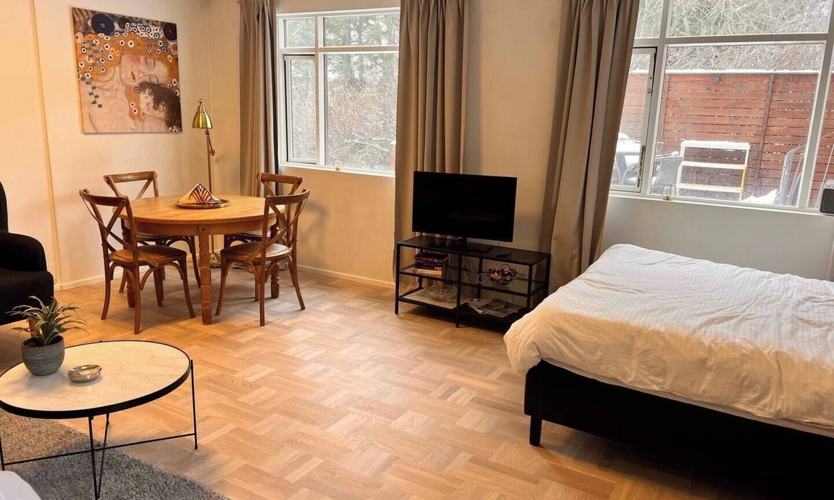 Laugardalur House | Casa Disa, Apartment, a Boutique Guesthouse in family friendly Laugardalur Park