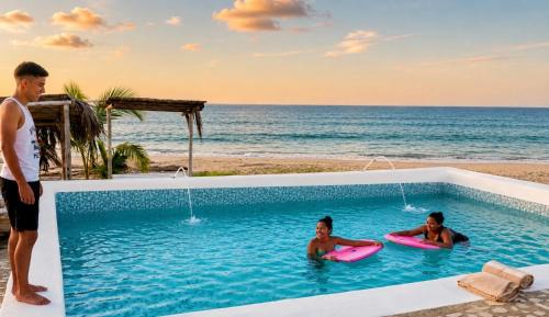 Cardalito House | Casa frente al mar con piscina privada y BBQ en Zorritos, Tumbes