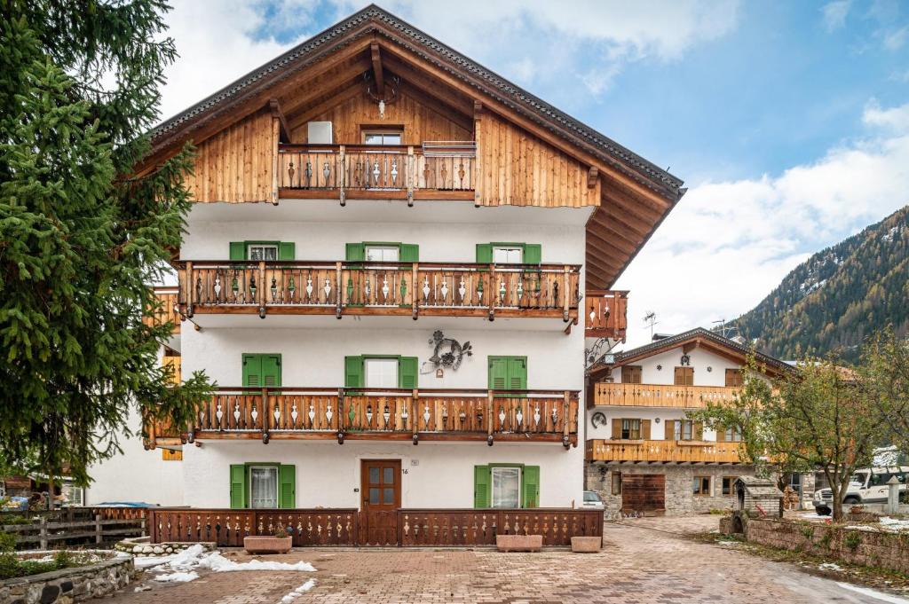 Pozza di Fassa Apartment | Casa Titol Giuseppe