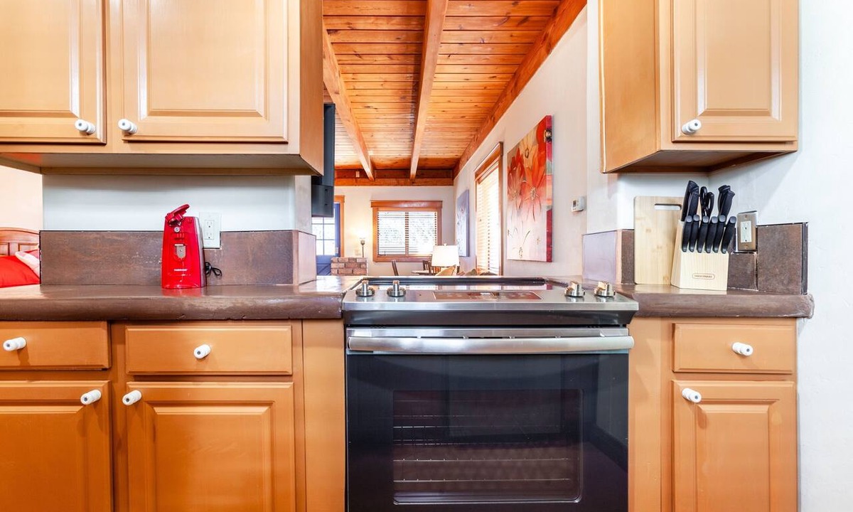 Tucson Cottage | Casita Del Sol Charming Private Studio Studio Bedroom Cabin by RedAwning