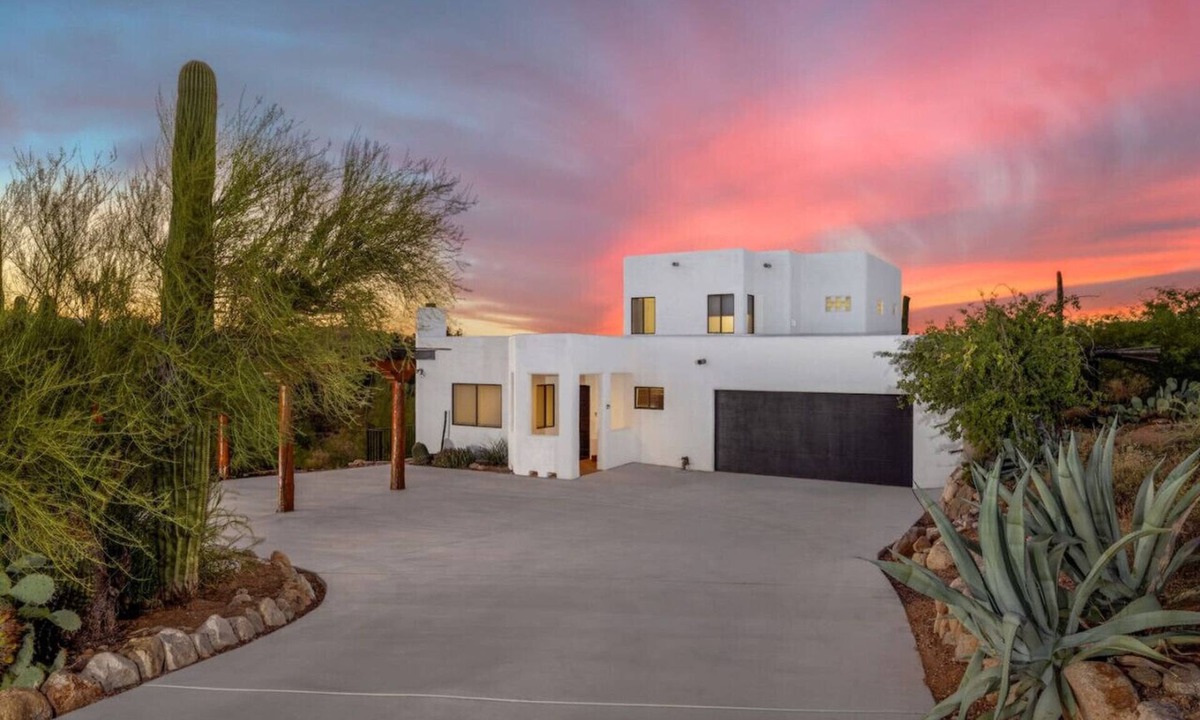 Catalina Foothills Estates House | Cat Foothills+Mountain Views/3 BR 2 BA/Garage