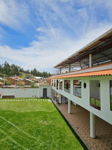 Sapallanga Hotel | catañuñi