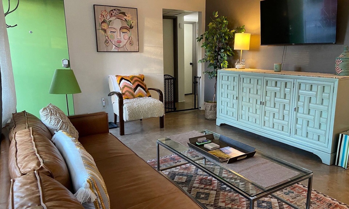 Blenman-Elm House | Central Javelina Casa - UofA, close to all!