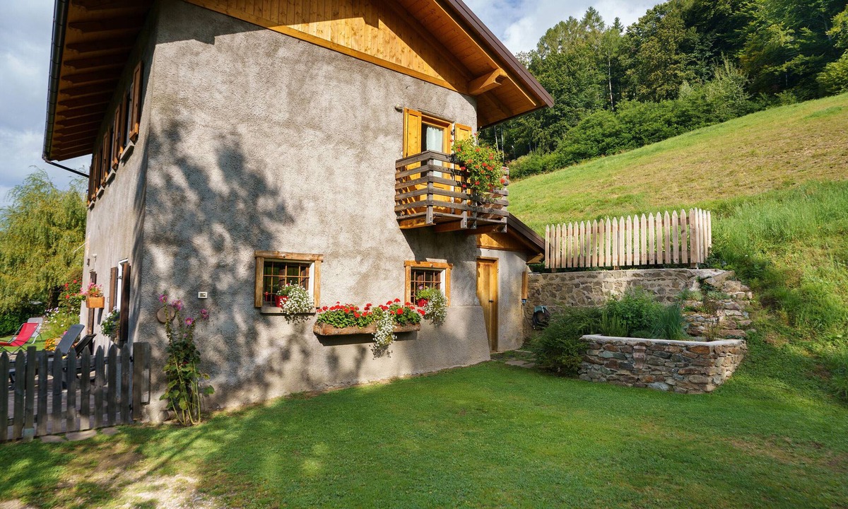 Barco Ski Chalet | Chalet 'Baita Angomà' with Mountain View and Private Garden