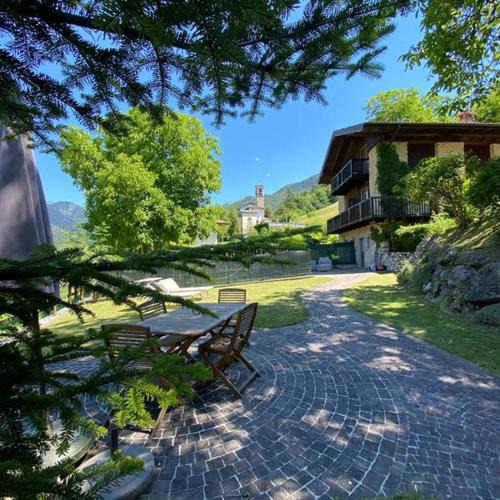 Locca Ski Chalet | Chalet Giulia