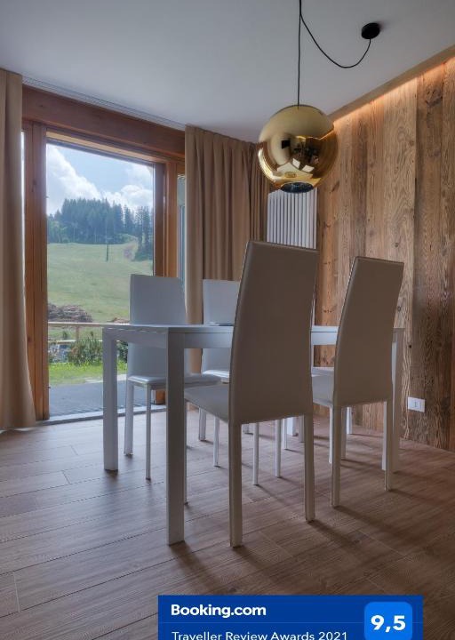 Campo Carlo Magno Apartment | Chalet Golf Campiglio/LuxApt/fronte piste-impianti-golf
