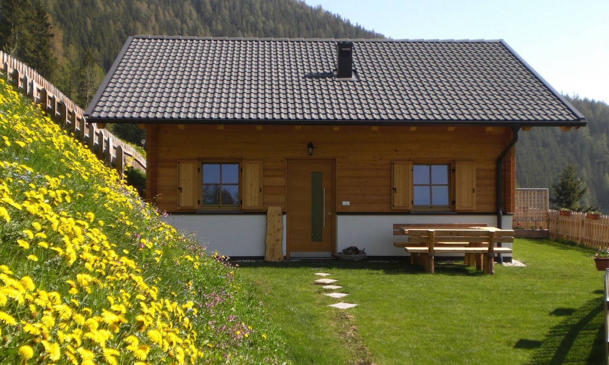 Ultimo Ski Chalet | Chalet 'Niederhaushof Edelweiß' with Mountain View, Private Garden and Wi-Fi