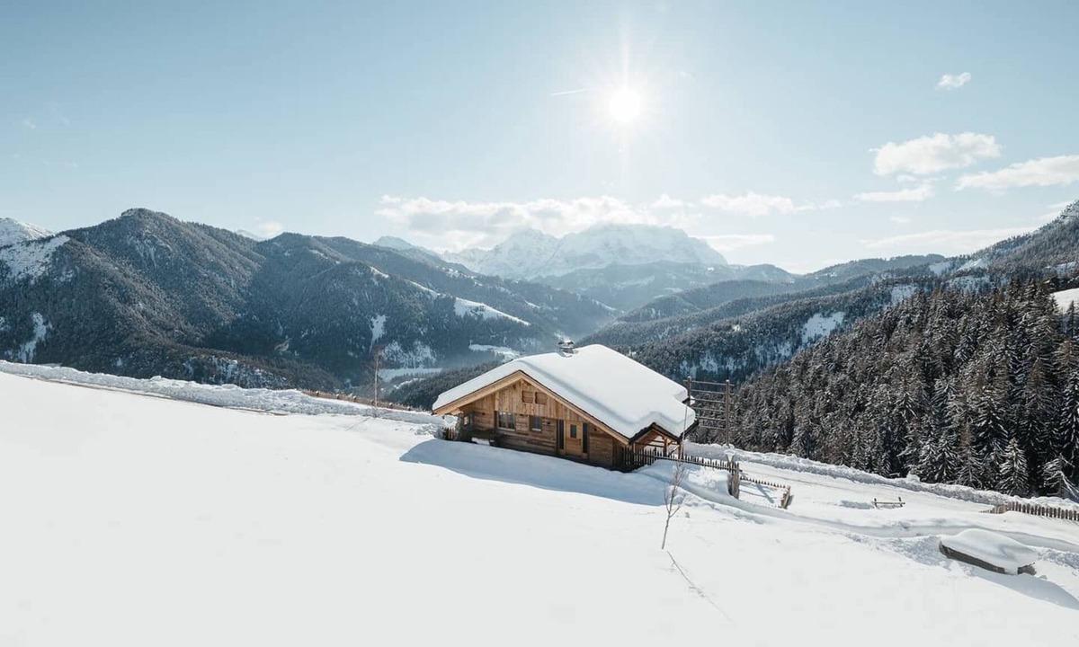 San Martino in Badia Ski Chalet | Chalet Rich App. Milandura, with mountain view, balcony, private garden