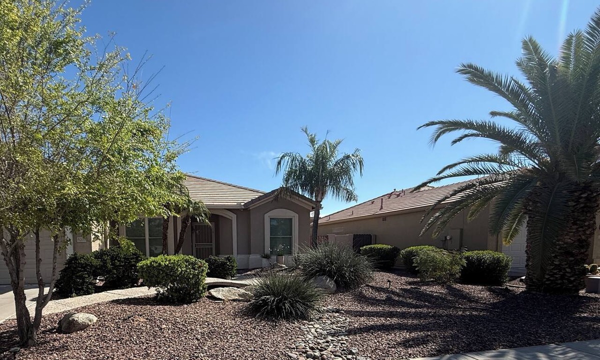 Springfield Lakes House | Chandler Home - Golf, Private Pool & Spa, Mountain View, Gated Community
