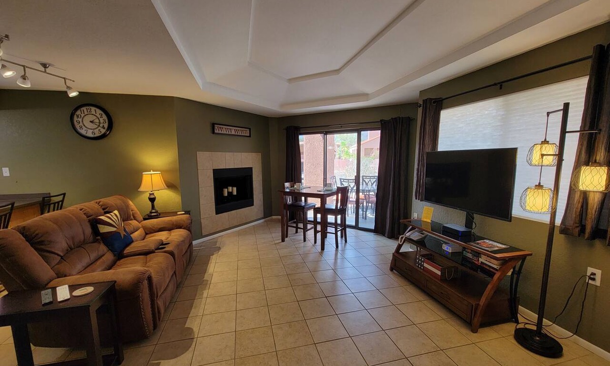 Tucson Condo | Charming First Floor with Mountain Views and across from Community Amenities