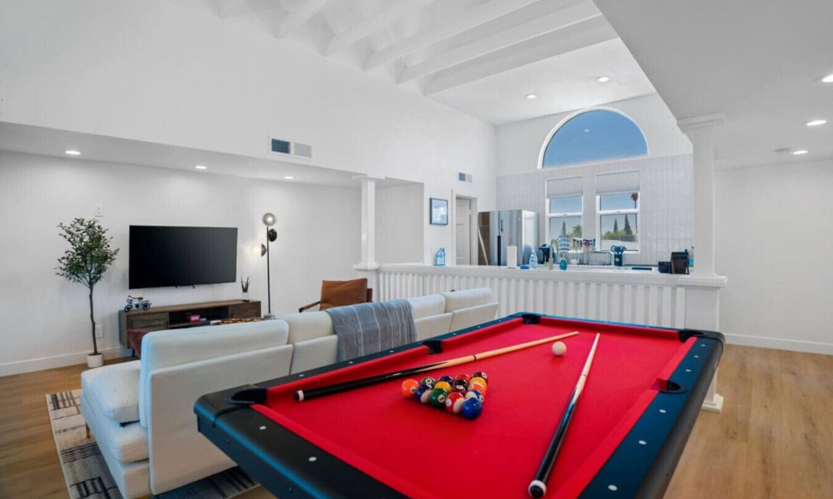 Camelback East Villa | Chic Uptown Home w/Pool Table & Perfect Location!
