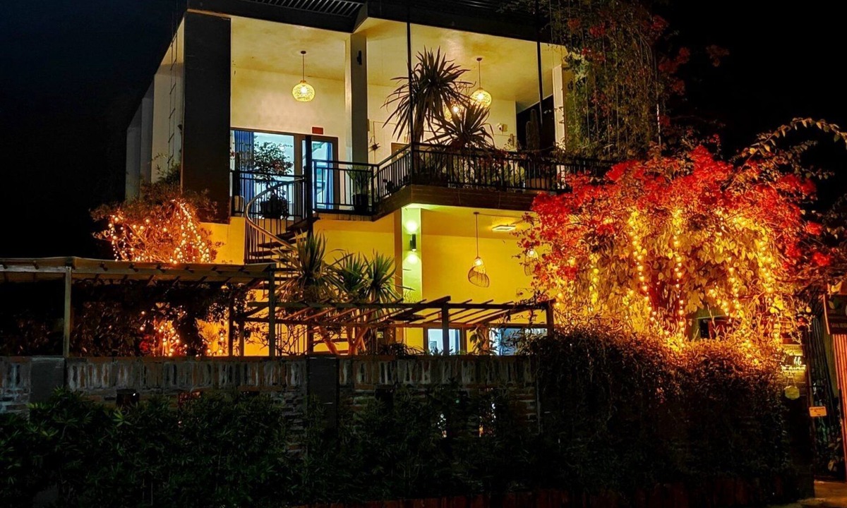 Co To House | Co To Center Homestay