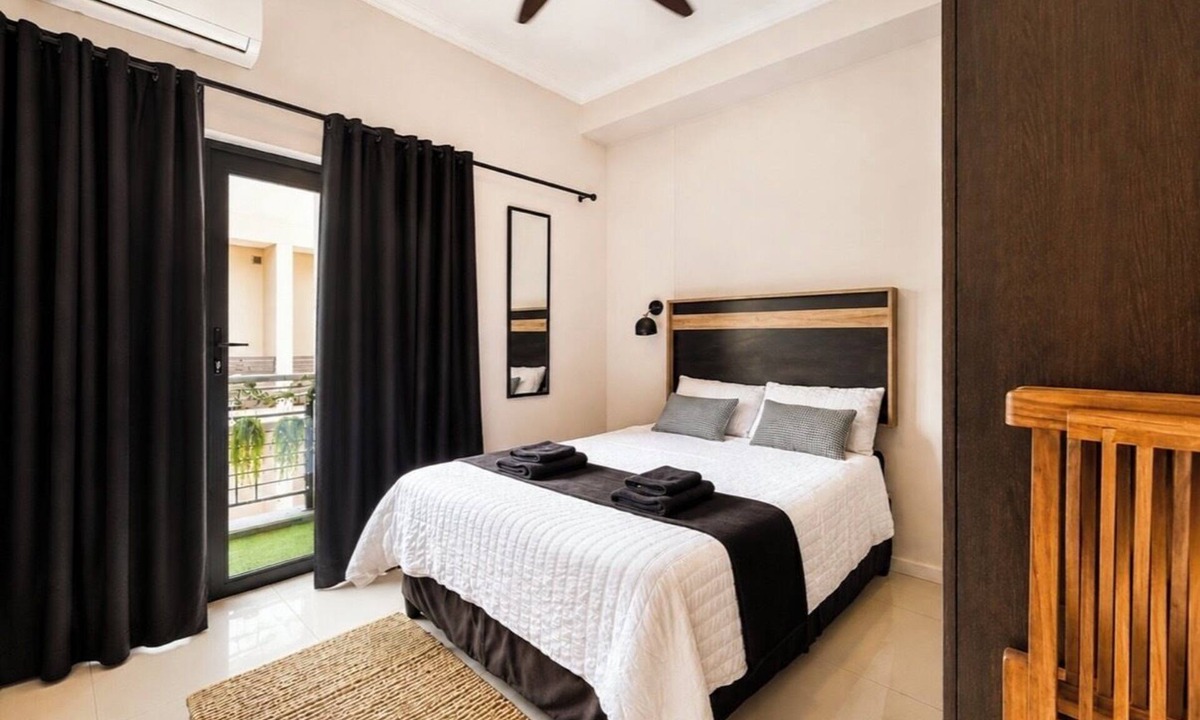 Umhlanga Apartment | Contemporary uMhlanga Stay w/Free WiFi, Pool & Gym