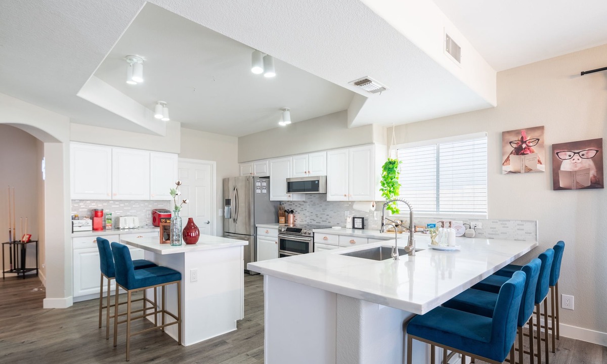 Garden Lakes House | Copper House 5BR Pool/Spa Near Westgate