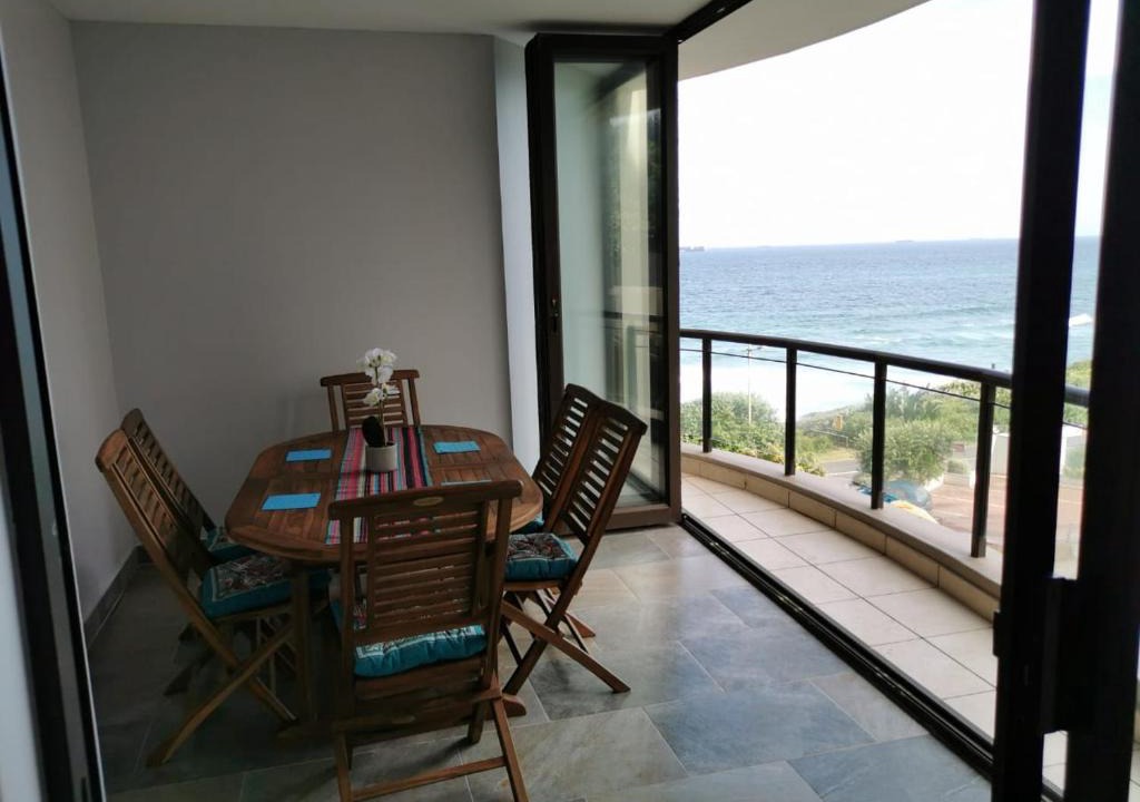 La Mercy Apartment | Coral Reef 208