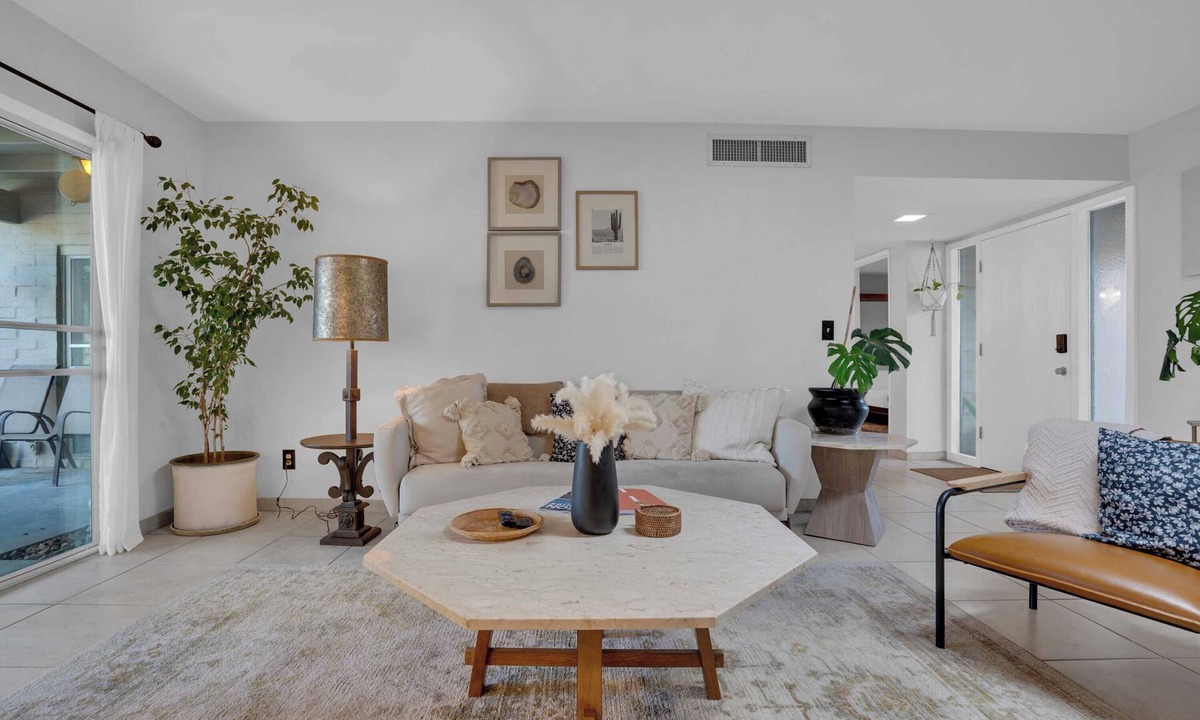 Tucson House | Cozy 2-bedroom townhome in charming Tucson w/Pool-Walk to Park