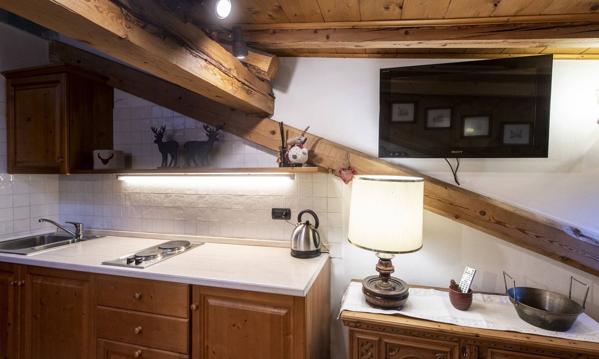 Cortina d'Ampezzo Apartment | Cozy attic room in Cortina d'Ampezzo