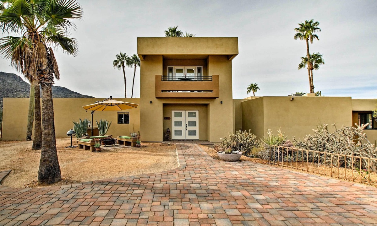 Carefree House | Cozy Casita w/Mtn View + Pool & Hot Tub Access