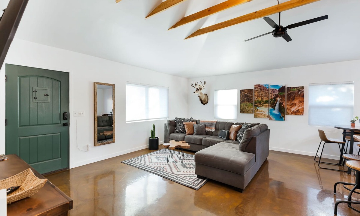 Chandler House | Cozy downtown Chandler Home w/a touch of AZ Southwest vibes