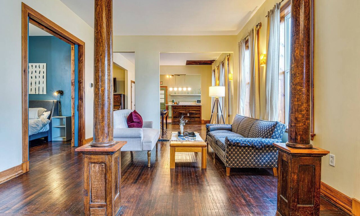 Fountain Square Cottage | Cozy Indianapolis Vacation Rental w/Micro Farm!