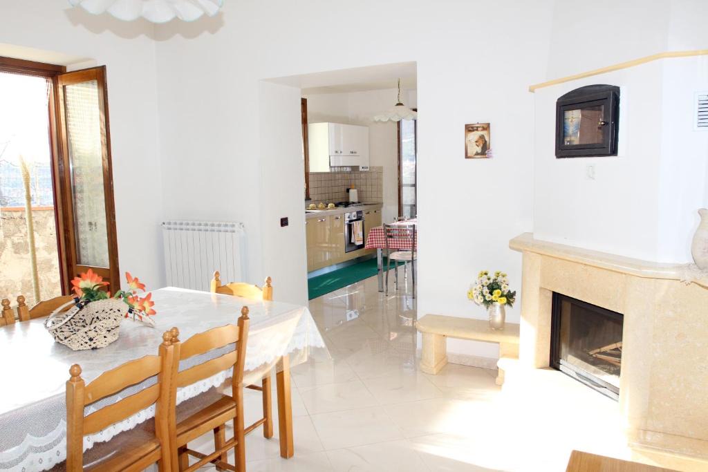 San Lazzaro House | Da Zia Adele