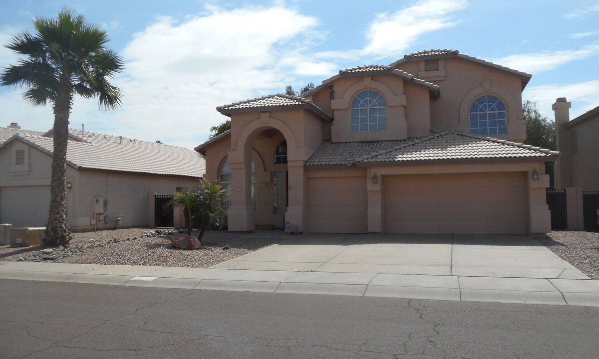 Palm Valley House | Desert Vacation Home in Goodyear, Arizona