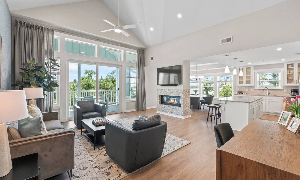 Bermuda Bay Condo | Diamond Drift 3 Bedroom Condo at Hamilton Cay Reserve