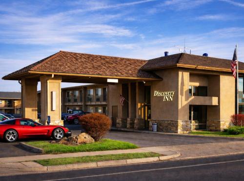 Midvale Hotel | Discovery Inn